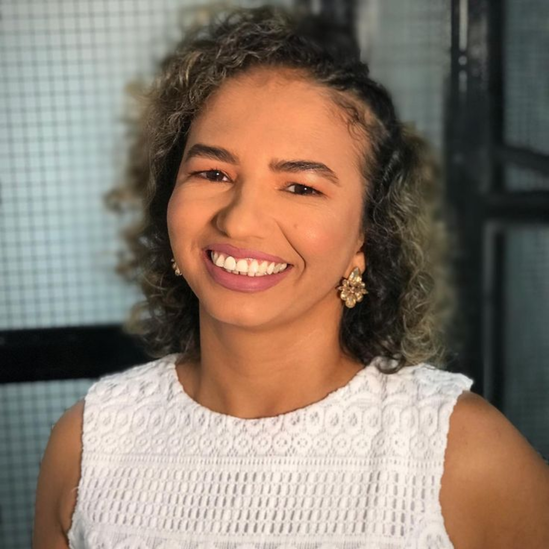 Elenice R.